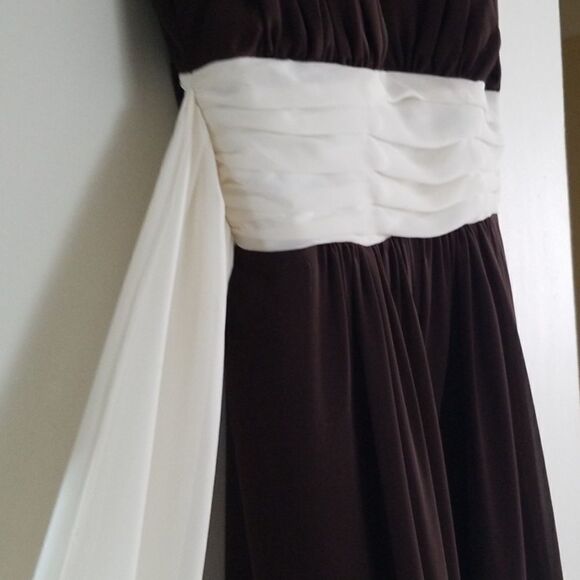 Bari Jay Ladies Brown & Cream Deep V-Neck Knee Length Formal Dress - Size 6 - Picture 8 of 9